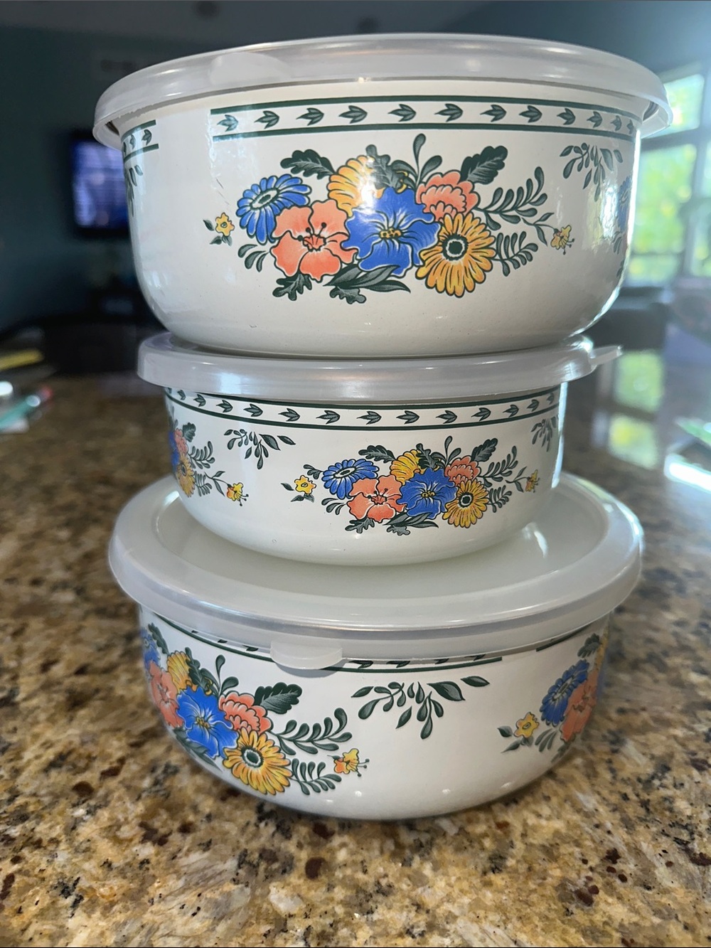 Floral Enamel Mixing Bowls with Clear Snap Lids - White - Picture 6 of 6